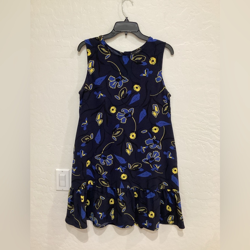 HALOGEN SLEEVELESS RUFFLE HEM DRESS WITH BLACK, NAVY AND YELLOW FLORAL PATTERN